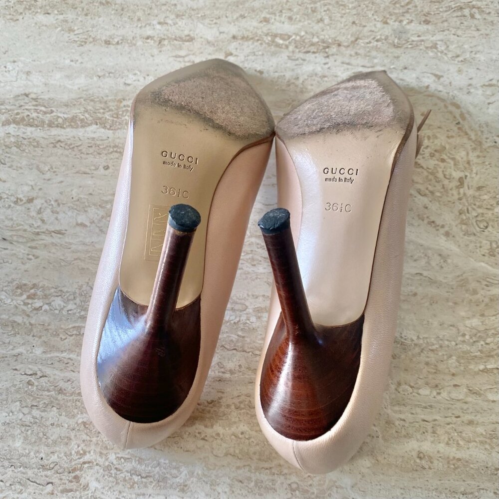 Vintage Gucci Ruched Leather Bow Pumps - Picture 8 of 10